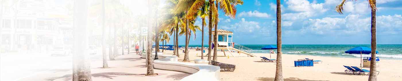Fort Lauderdale beach on a sunny day with aqua colored water